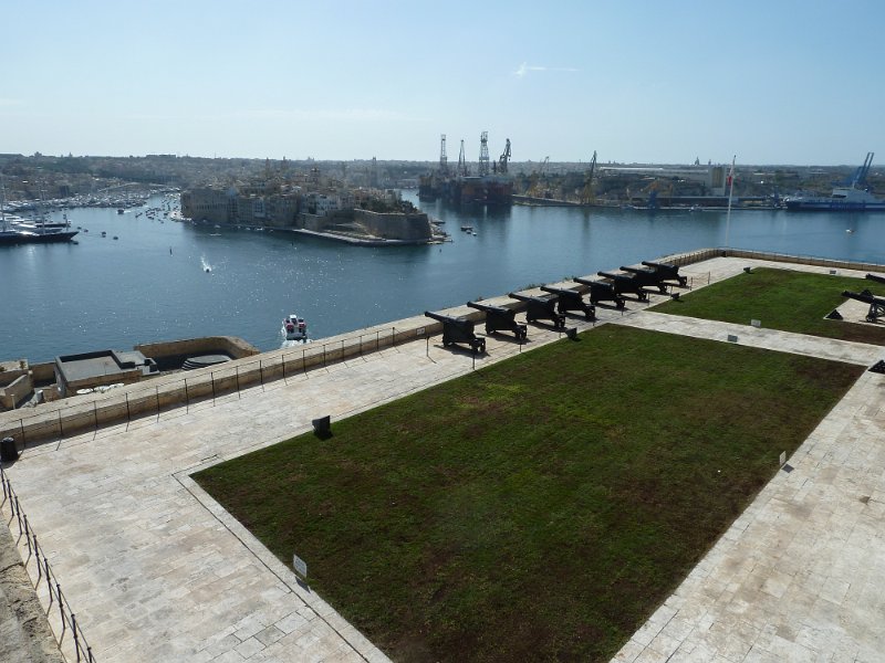 P1070083